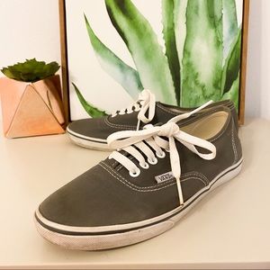 👟Grey Authentic Style Vans Shoes👟